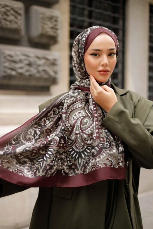 Ethnic Style Bordeaux